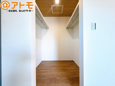 【収納】 | 葵区羽鳥四丁目　戸建　全1棟 | 収納家具を減らせる容量の大きなクローゼット♪