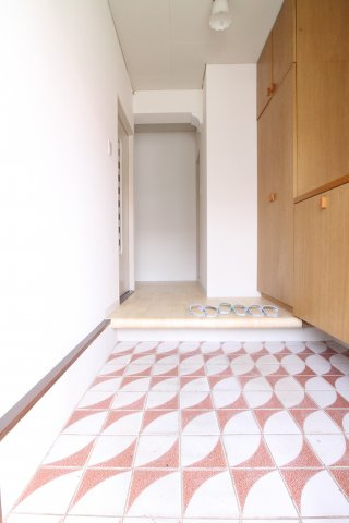 南別府4丁目戸建の玄関