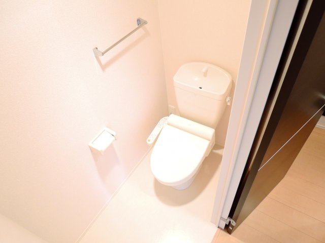 高槻市中川町のアパートのトイレ