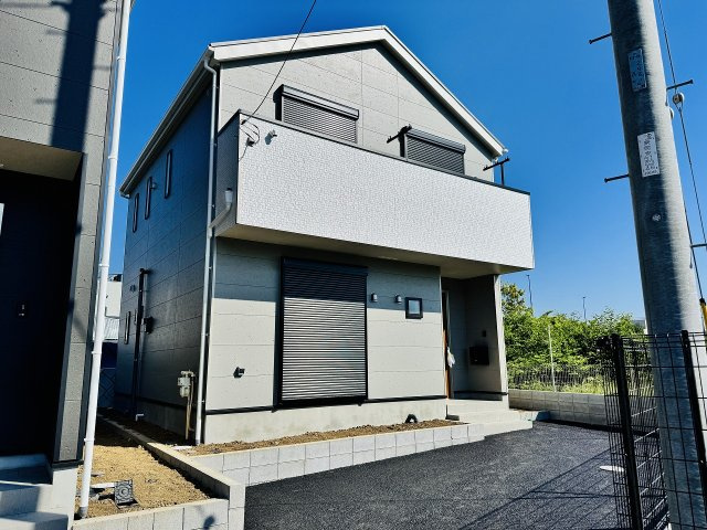 八王子市　泉町　新築一戸建て　２６期の外観|～太陽光パネル搭載　省エネ性能認定　スーパー・コンビニ・ドラッグストア徒歩圏～