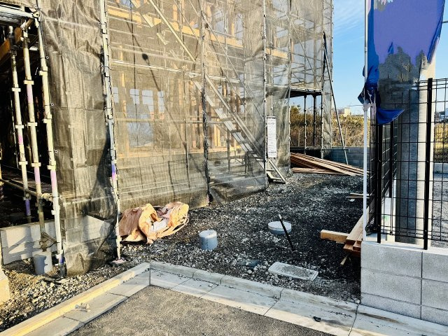 八王子市　泉町　新築一戸建て　２６期の駐車場|～カースペースは1台分～