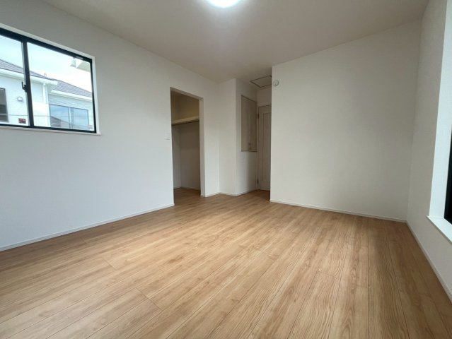 ハートフルタウン与那原町与那原　全4棟の洋室