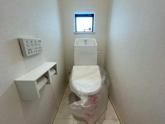 ハートフルタウン与那原町与那原　全4棟のトイレ