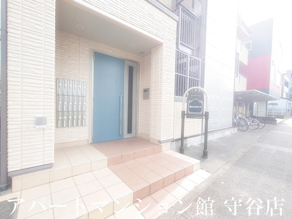 第二AMビルのエントランス