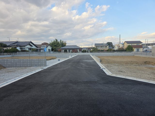 リーブルガーデン．S　上里町七本木第６　の前面道路含む現地写真|現地前面道路（2025年11月21日）撮影