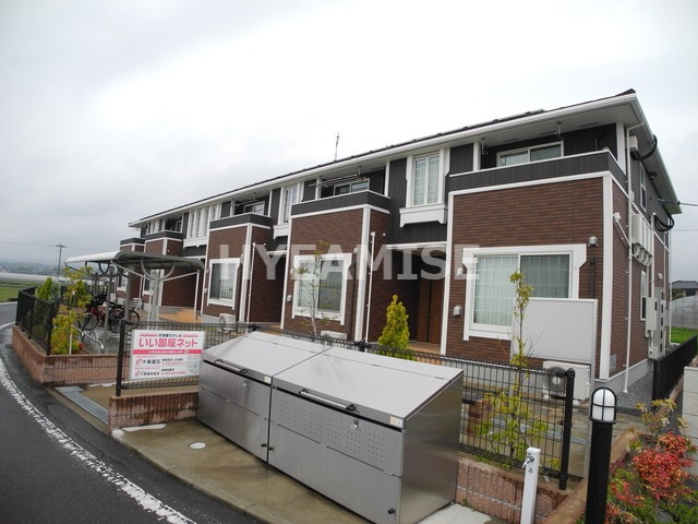 ルミエール高来