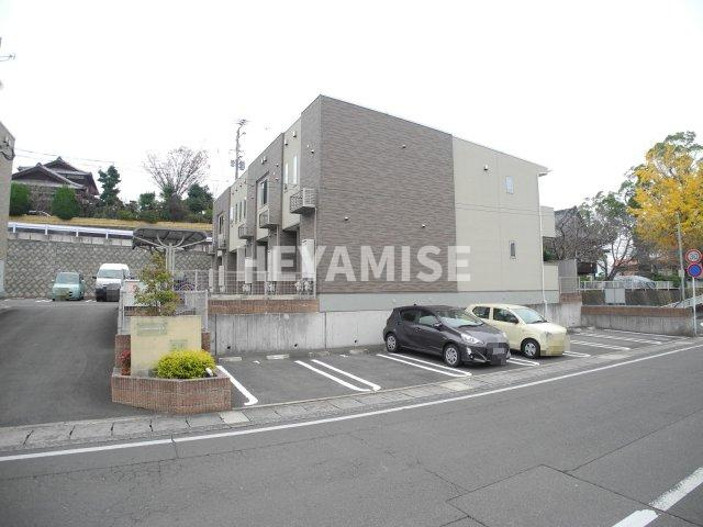 エミネントFuji　Ｂ棟の駐車場