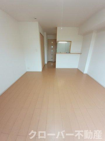 ヴィラ　エンゼル　Ⅲの居間・リビング