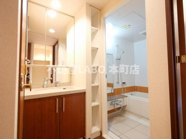 マスターズレジデンス道頓堀Ⅲの洗面所