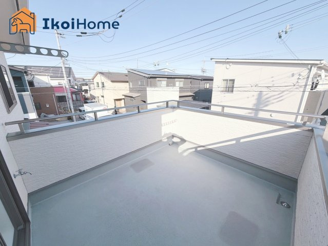 明石市大久保町松陰　中古戸建のバルコニー|【ホームページに現地動画掲載中】●年中無休：当日予約可●バルコニーが広くたくさん干せます