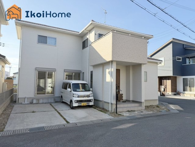 明石市大久保町松陰　中古戸建の駐車場|【ホームページに現地動画掲載中】●年中無休：当日予約可●駐車スペースゆとりの並列2台可能！