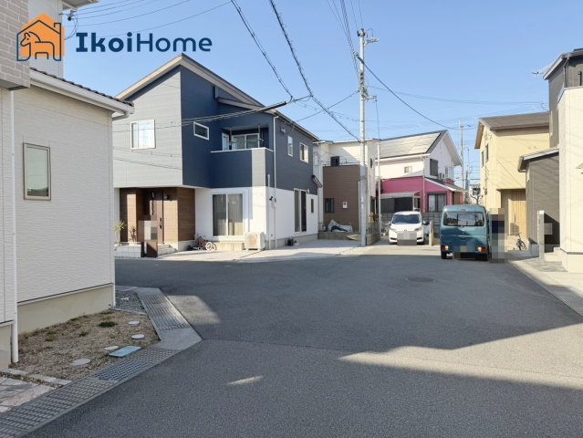 明石市大久保町松陰　中古戸建の前面道路含む現地写真|【ホームページに現地動画掲載中】●年中無休：当日予約可●前面道路は南東・北東側ともに約6mあります！