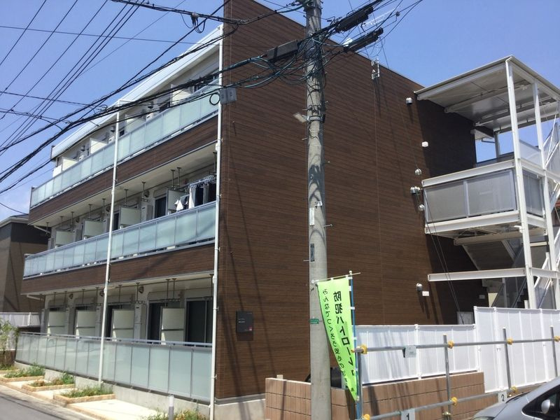 リブリ・エニシアの外観