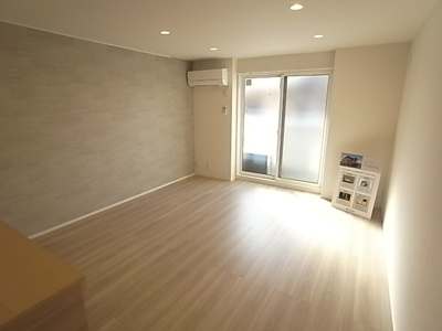  | Ｄ-ＲＯＯＭ神明町