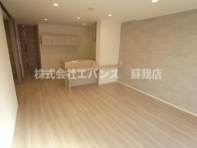 【居間・リビング】 | Ｄ-ＲＯＯＭ神明町 | リビングです