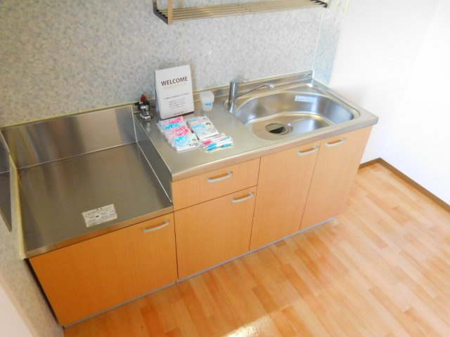 高槻市大冠町２丁目のアパートのキッチン