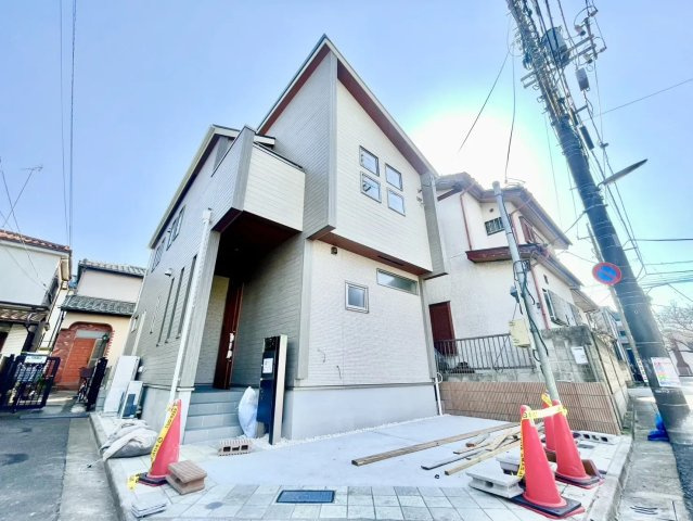 練馬区西大泉4丁目　人気の角地　太陽光×長期優良住宅の外観