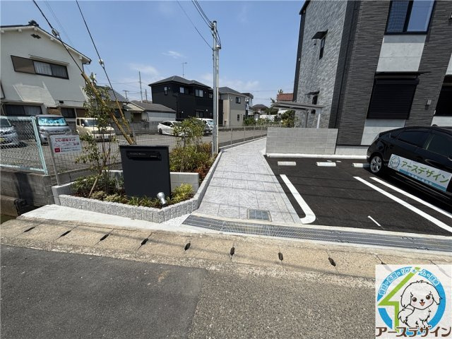ヒカルサ明石土山のエントランス