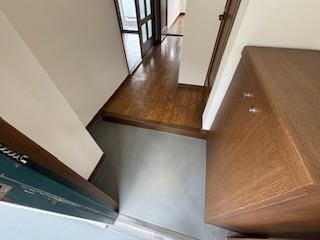 カーサ・フローラ玉木の玄関