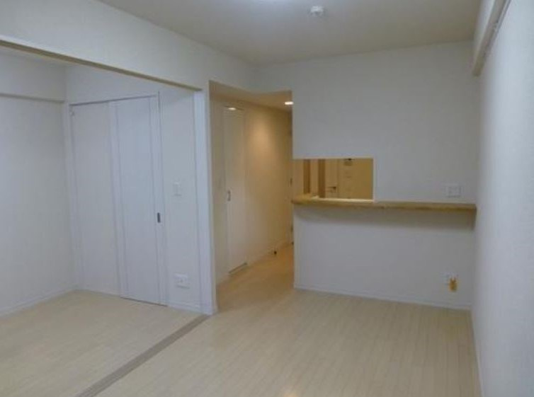 プロスペクト恩賜公園の居間・リビング|※同物件別部屋別間取り参考写真