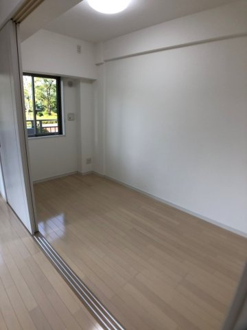 プロスペクト恩賜公園の洋室|※同物件別部屋別間取り参考写真