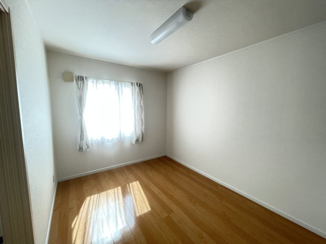 パルテBの洋室|※入居中の為、同タイプ別のお部屋の写真となります。