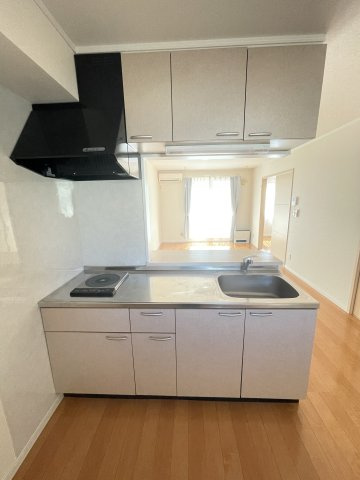 パルテBのキッチン|※入居中の為、同タイプ別のお部屋の写真となります。