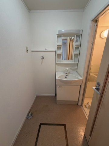 パルテBの洗面所|※入居中の為、同タイプ別のお部屋の写真となります。