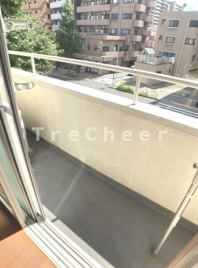 フラッツ本蓮沼のバルコニー