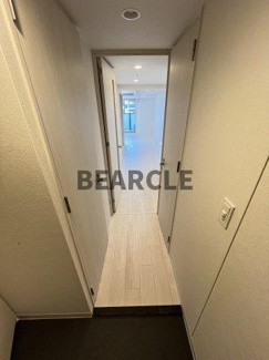 【玄関】 | ソルテラスKYOTO西大路 瑠 | ゆったりとした玄関です