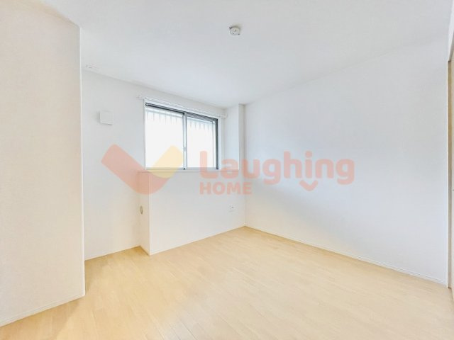 ユニヴァリィルミナスの寝室|ゆとりの広さです