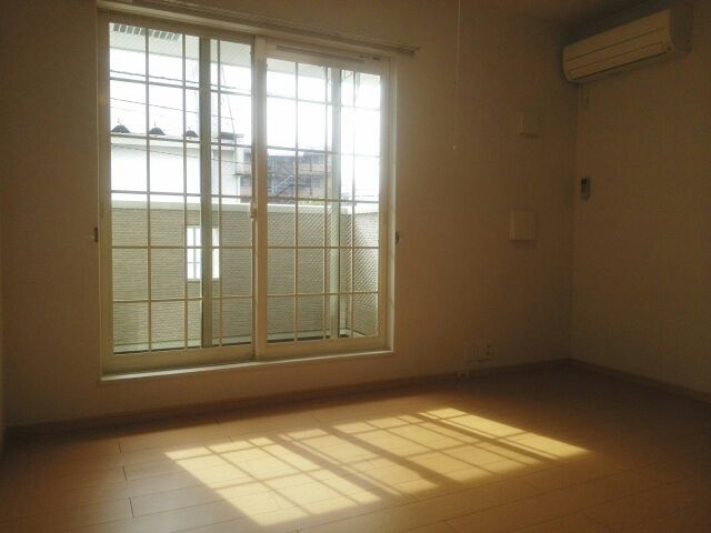 エリーゼ　フジの居間・リビング