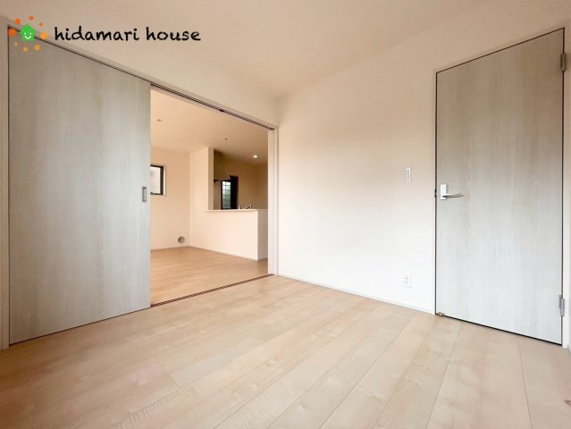 西区二ツ宮①　新築戸建　リーブルガーデン01の洋室|1階洋室：4.5帖