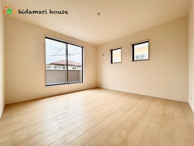 西区二ツ宮①　新築戸建　リーブルガーデン01の寝室|主寝室：8.5帖