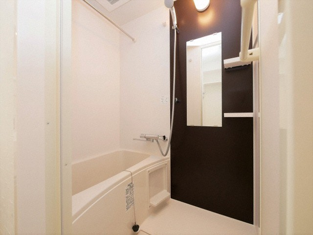 ジアコスモ九条シエルの浴室