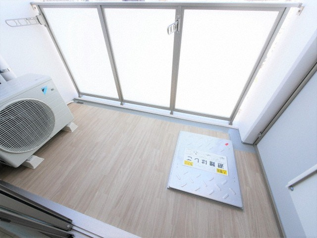 ジアコスモ九条シエルのバルコニー