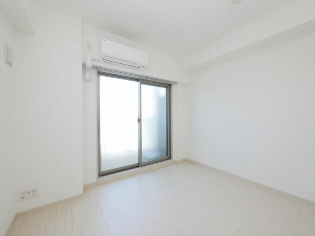 ジアコスモ九条シエルの居間・リビング