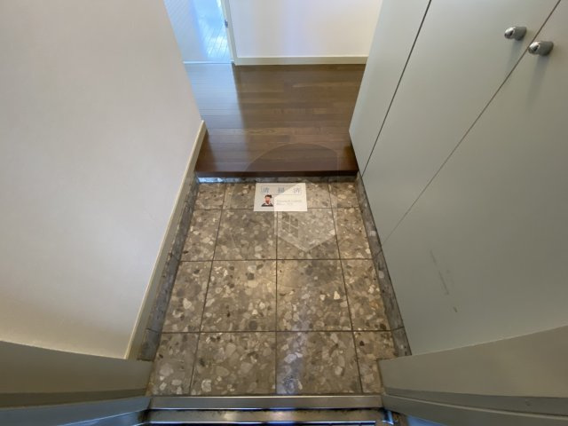 パラツィーナ小阪の玄関