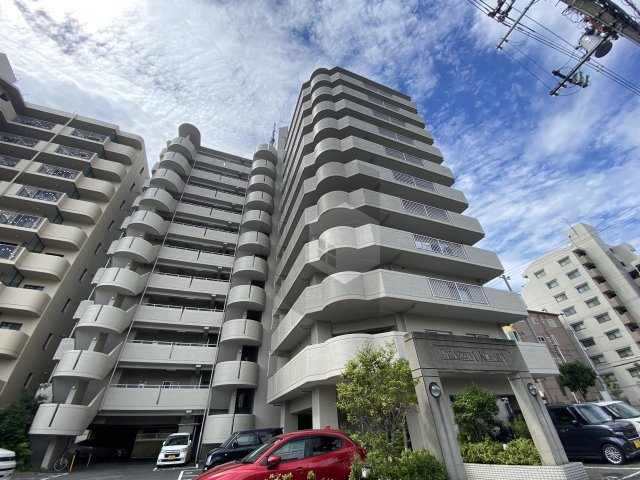 パラツィーナ小阪の外観