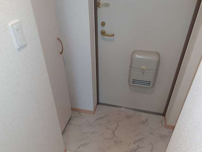 【玄関】 | カルムＣ