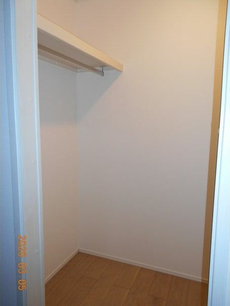 コスモス・ワンの収納