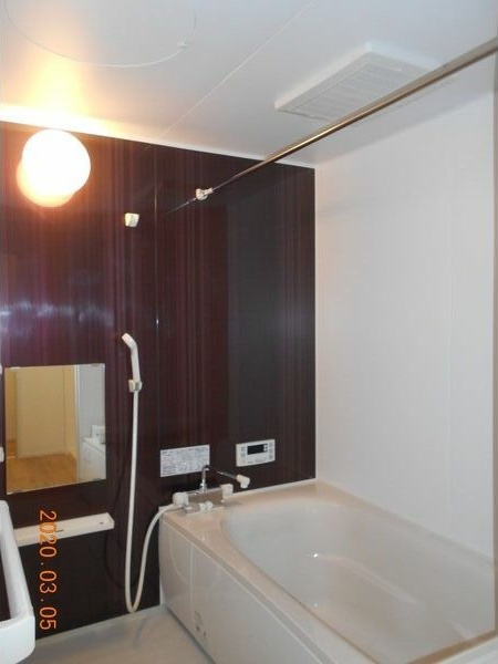 コスモス・ワンの浴室