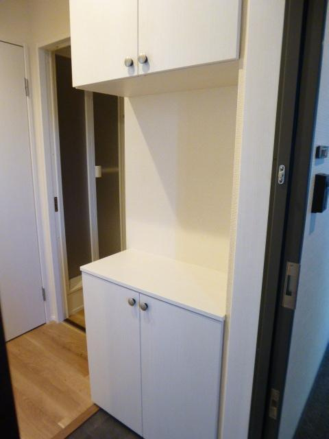 のアパートの玄関|お履き物が多い方にもおすすめ♪