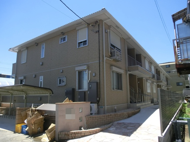 リルシアの外観|建物玄関側からの外観です。