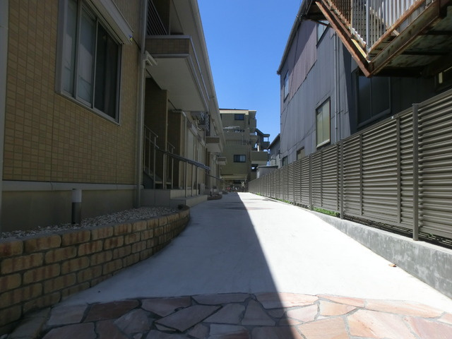 リルシアのロビー|エントランスアプローチ。