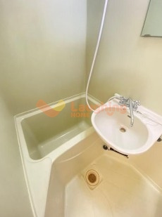 アイルパレスの浴室|きれいなお風呂です