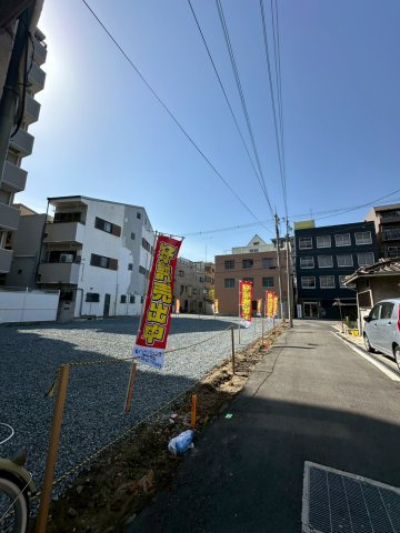 【前面道路含む現地写真】の画像