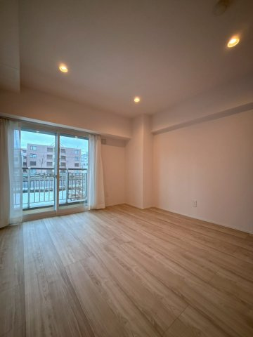 北弐十条マンションC棟の洋室