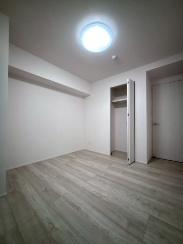 北弐十条マンションC棟の洋室