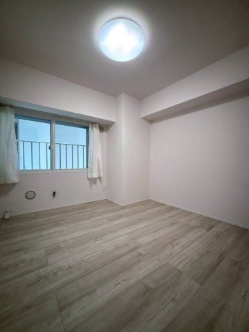 北弐十条マンションC棟の洋室